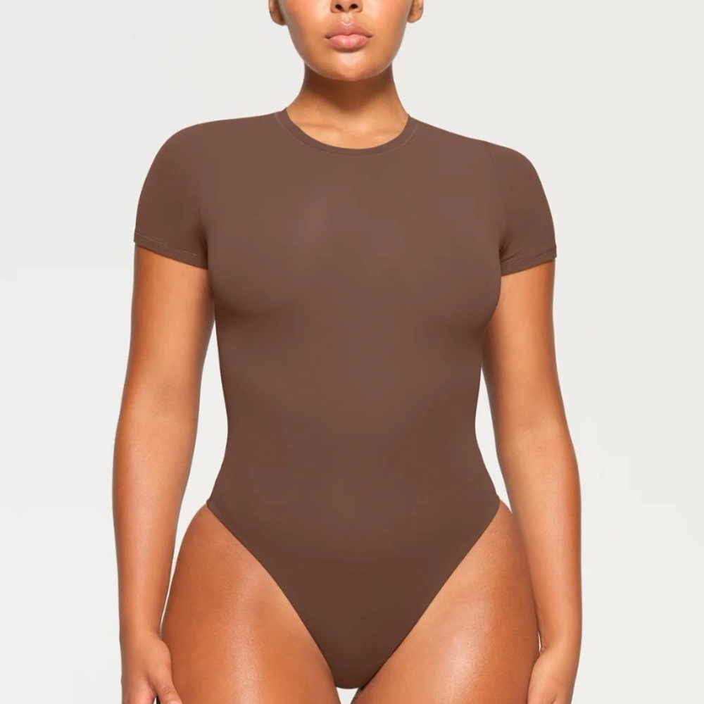 Skims bodysuit NWOT - Picture 1 of 3